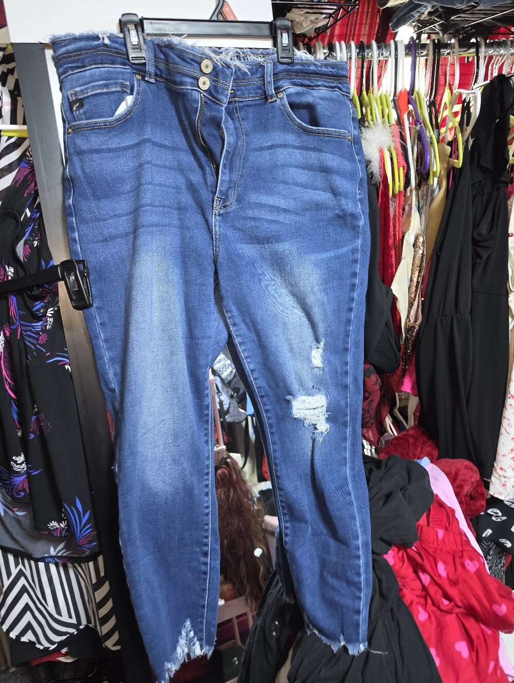 NWOT KANCAN SKINNY JEANS SIZE XL [16]